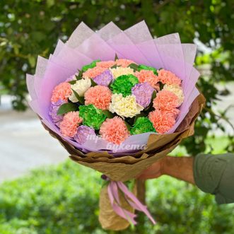 Букет из 25 разноцветных гвоздик